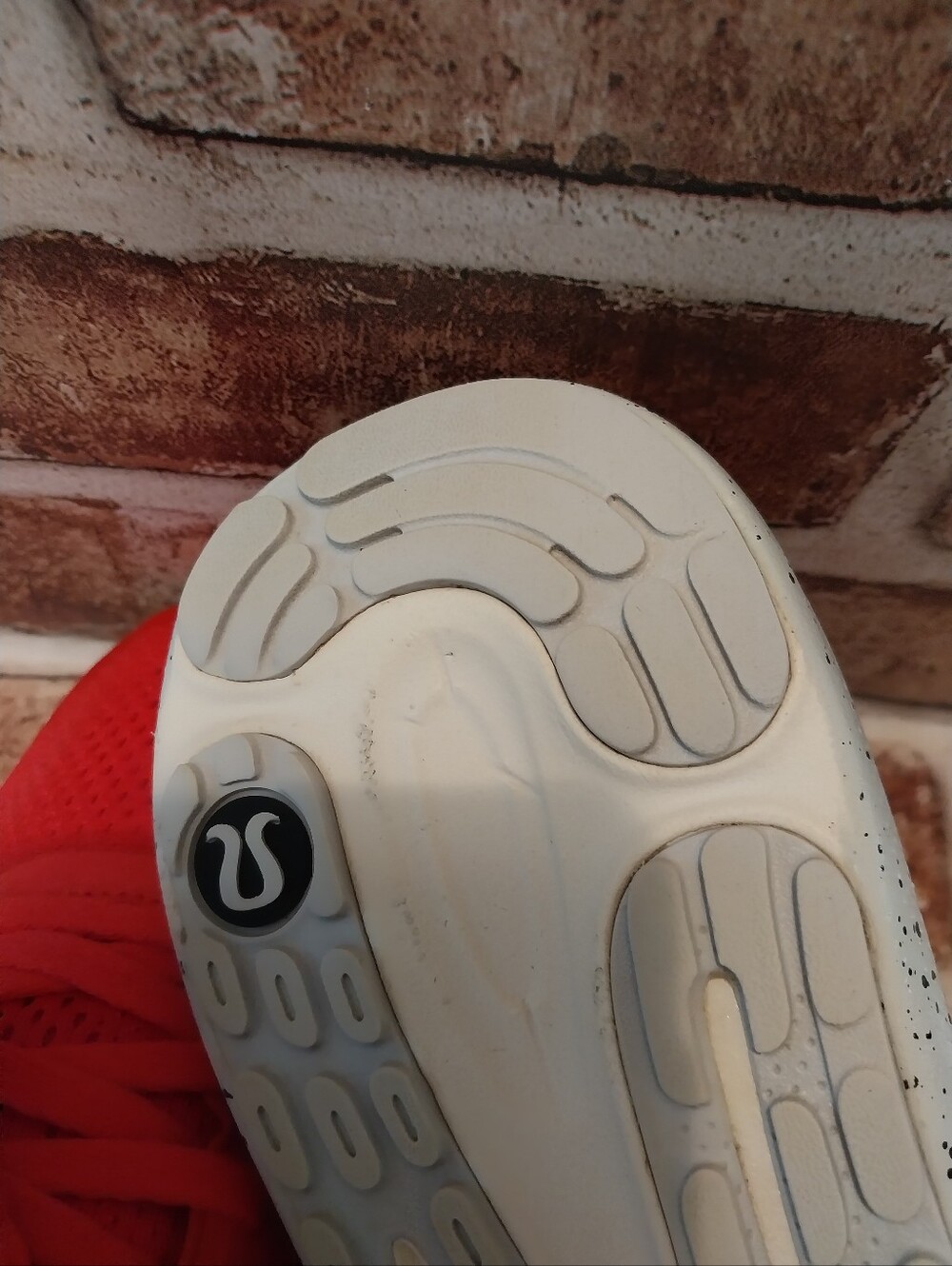 Pre-owned Lululemon Beyondfeel Running Shoes - Picture 9 of 12